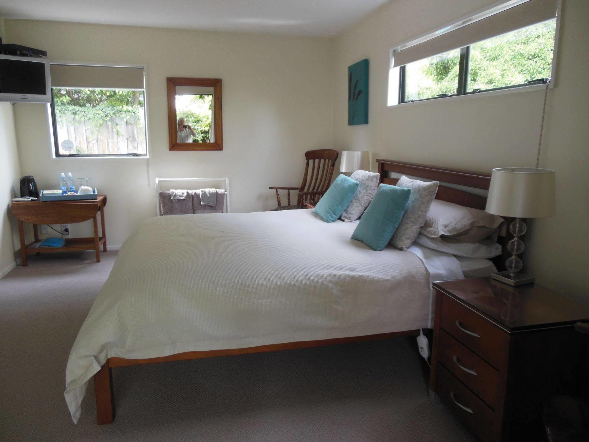 Garden Bed And Breakfast Christchurch Dış mekan fotoğraf